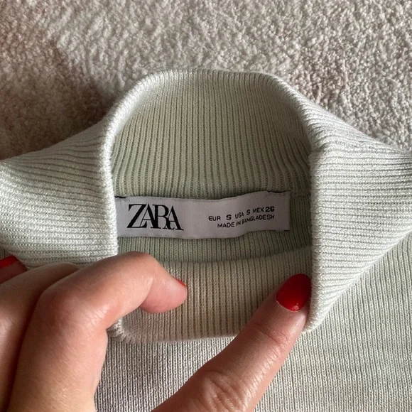 Zara | Light green long sleep crop top - Picture 3 of 4